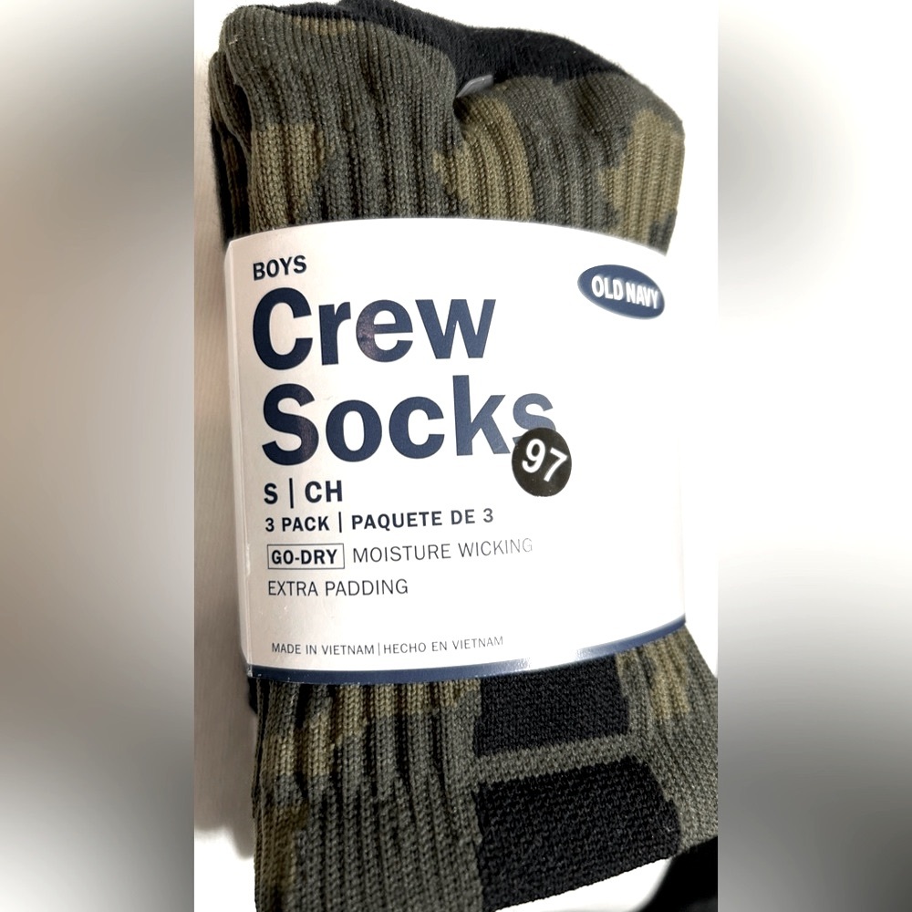 3/$13 Old Navy boys camo patterned crew socks
